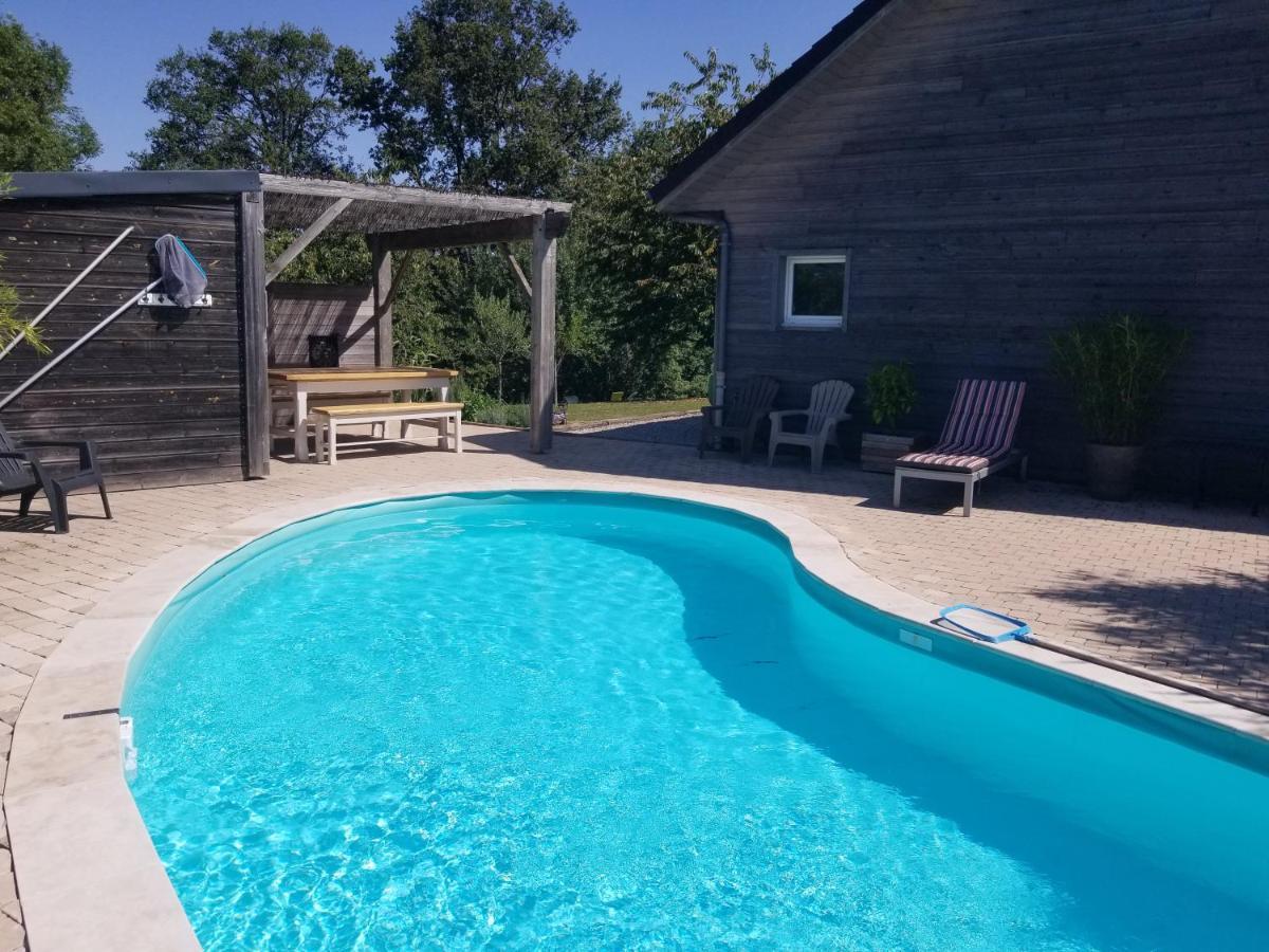 Gite De La Tuillere, Maison Contemporaine En Bois Avec Vue Et Piscine Saint-Aulaire Exterior foto